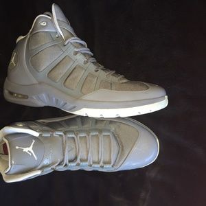 Jordan F Stealth Men's Sneaker Gray and White Size